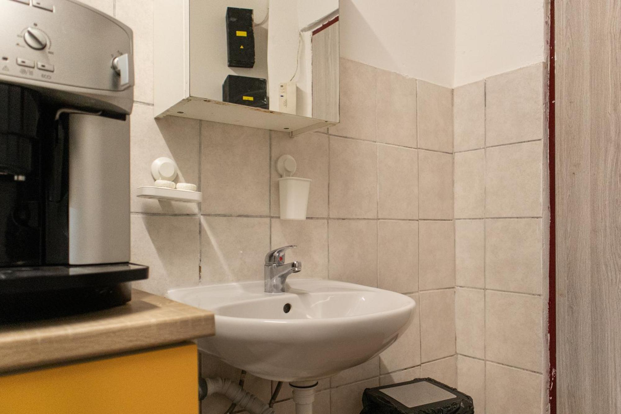 Affordable 1br Next To Millennium Tower *