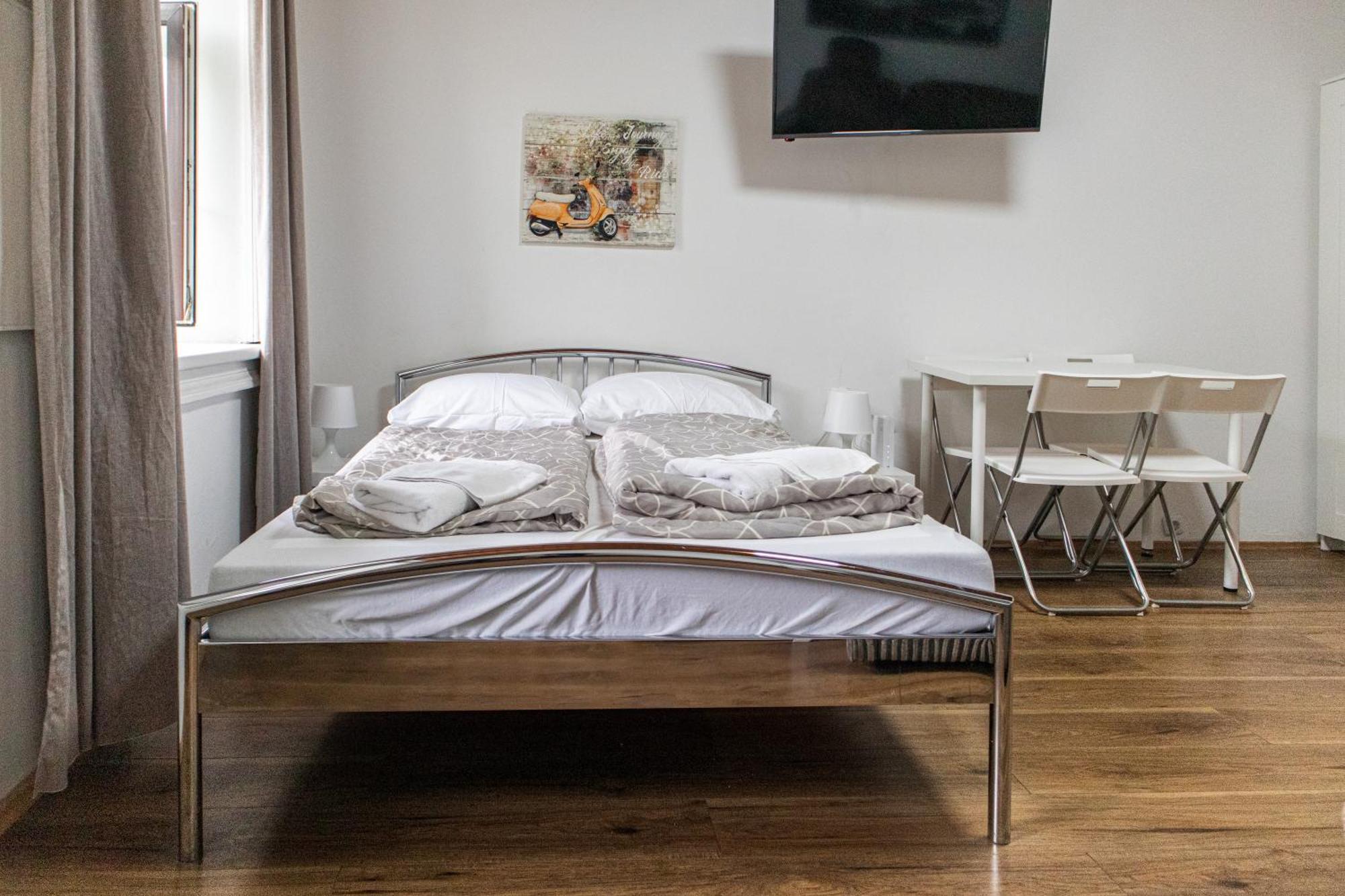 Affordable 1br Next To Millennium Tower *