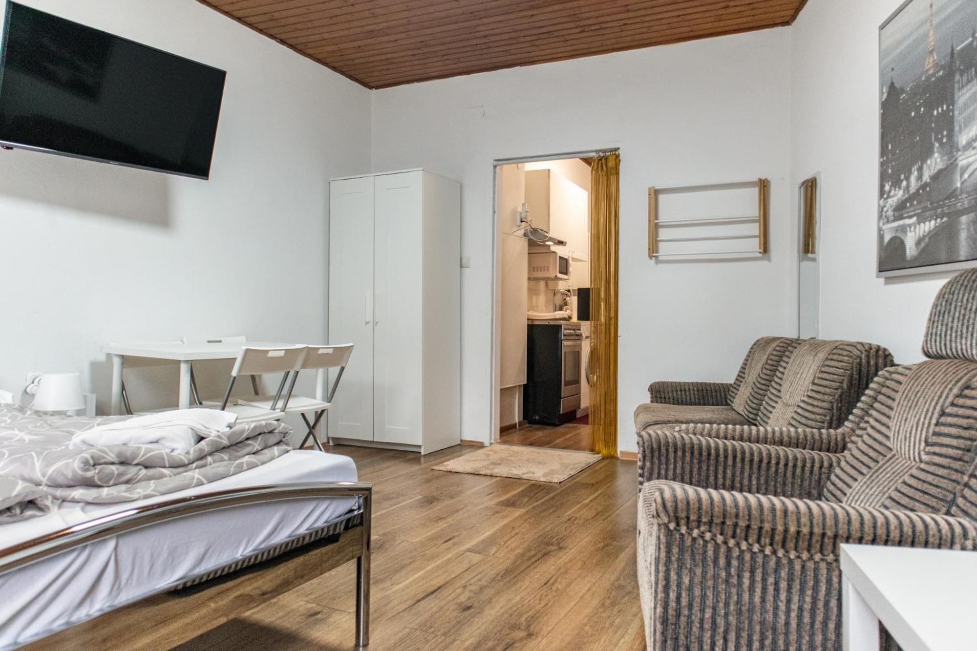 Affordable 1br Next To Millennium Tower Apartment *